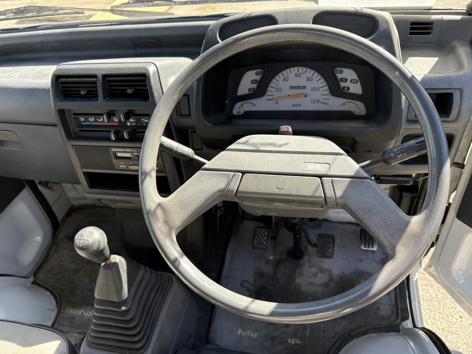 1993 Mitsubishi Minicab 5th Gen - Image 5 of 21