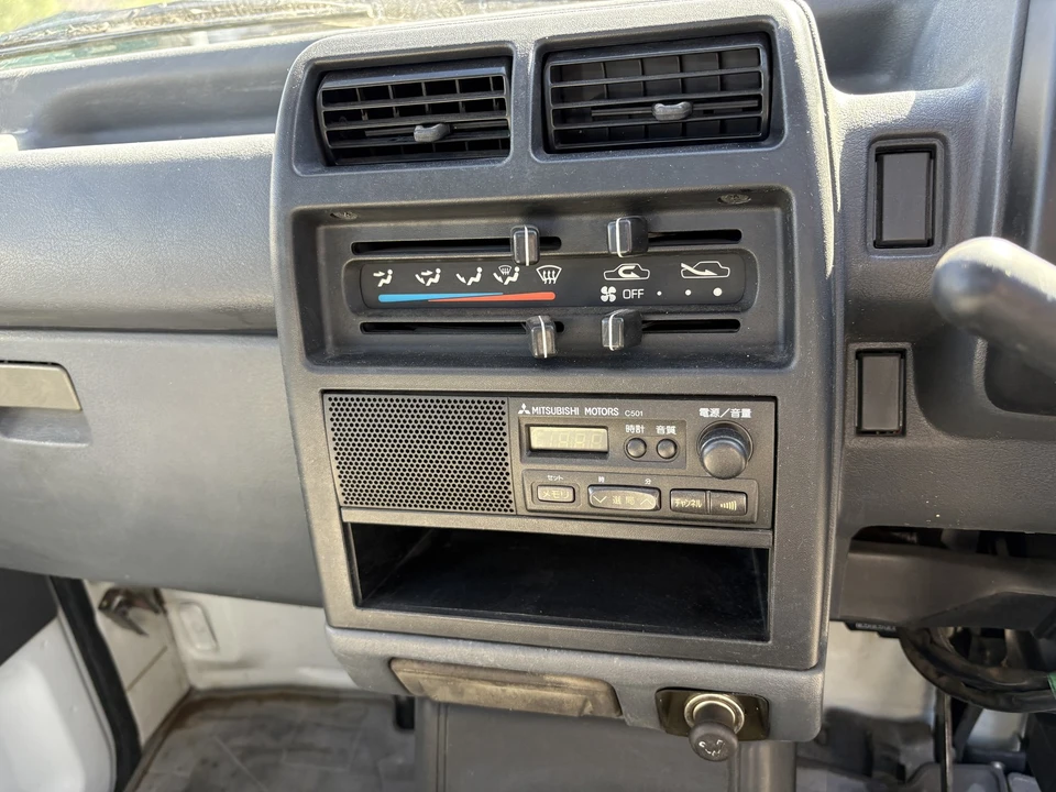 1993 Mitsubishi Minicab 5th Gen - Image 9 of 21