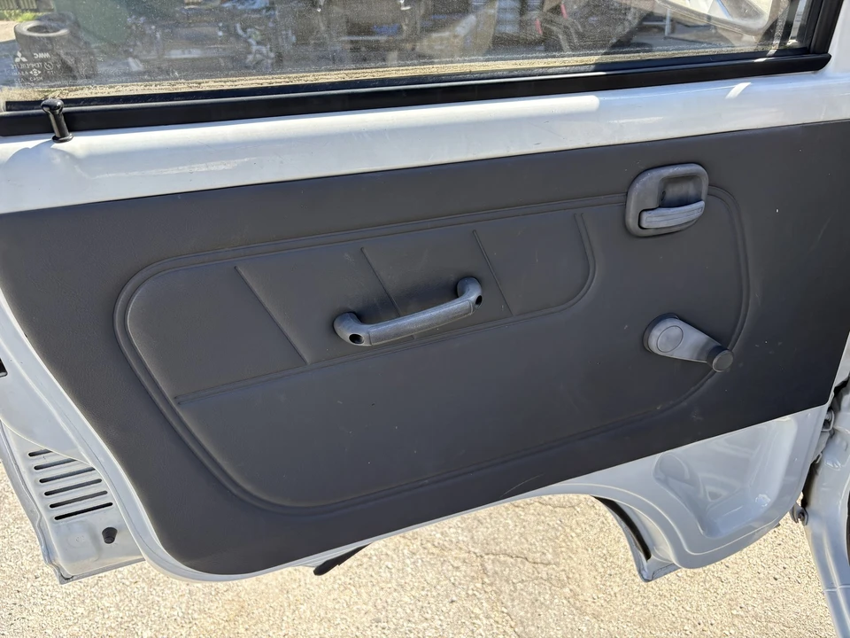 1993 Mitsubishi Minicab 5th Gen - Image 17 of 21