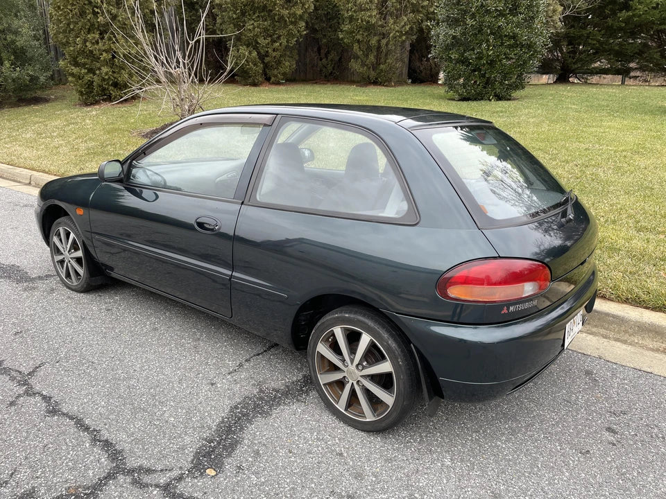 1993 Mitsubishi Mirage 4th Gen - Image 13 of 31