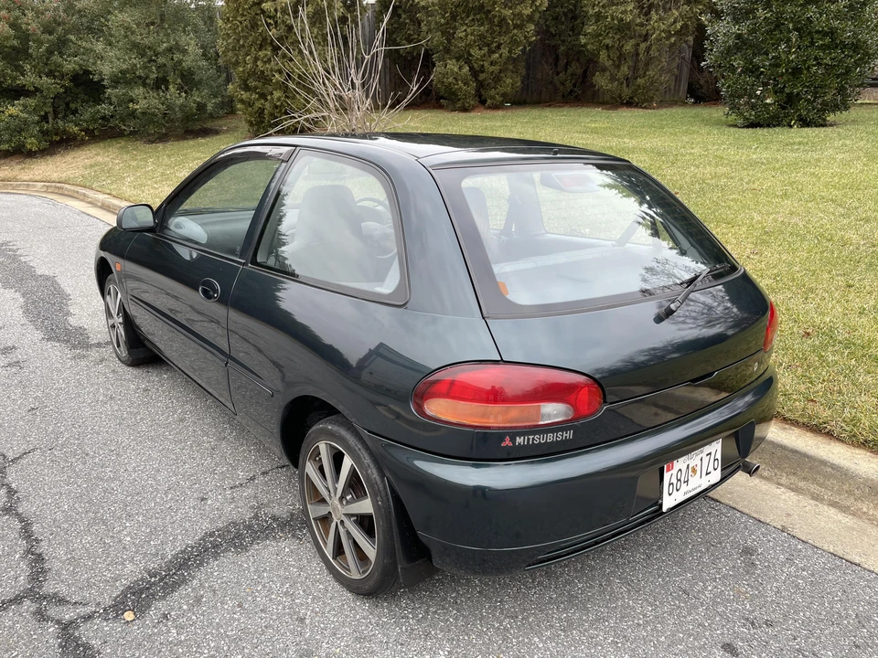1993 Mitsubishi Mirage 4th Gen - Image 14 of 31