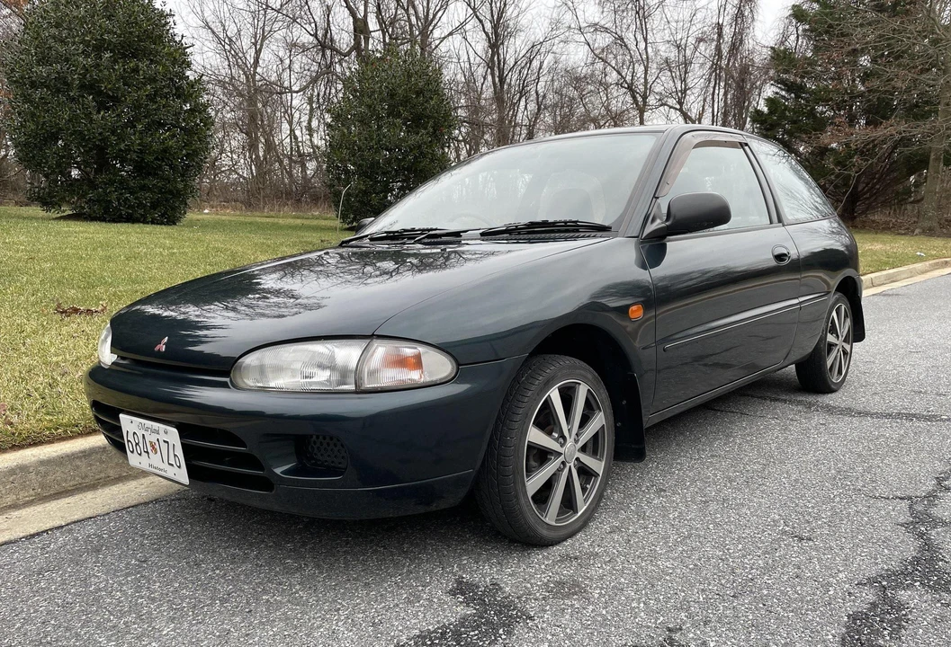 1993 Mitsubishi Mirage 4th Gen - Image 9 of 31
