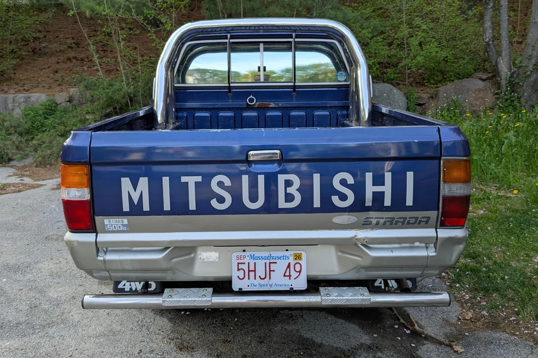 1993 Mitsubishi Triton 2nd Gen - Image 5 of 31