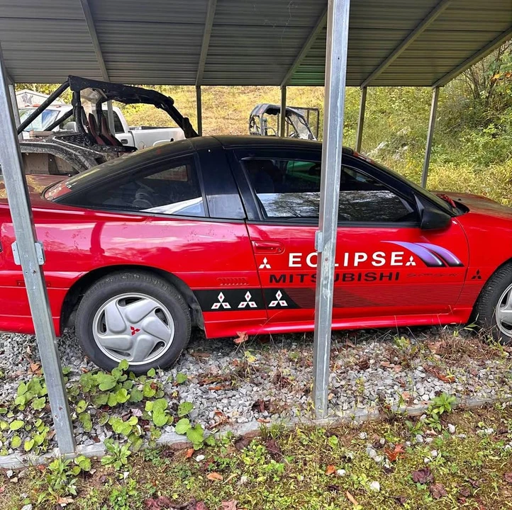 1993 Mitsubishi Eclipse 1st Gen - Image 2 of 9