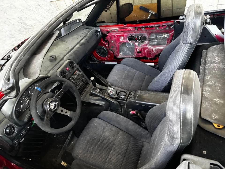 1993 Mazda NA MX-5 Miata - Image 6 of 10