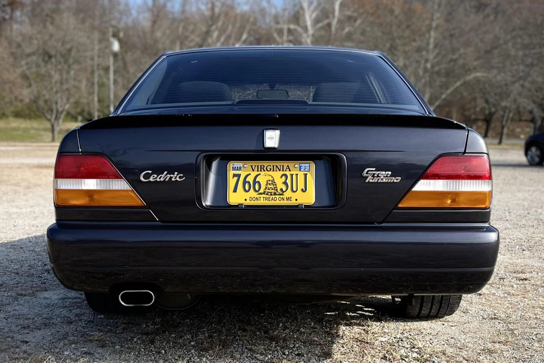 1993 Nissan Cedric 8th Gen - Image 5 of 31