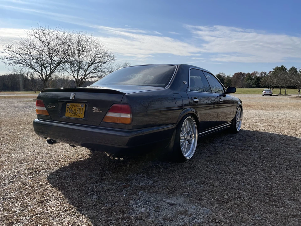 1993 Nissan Cedric 8th Gen - Image 18 of 31