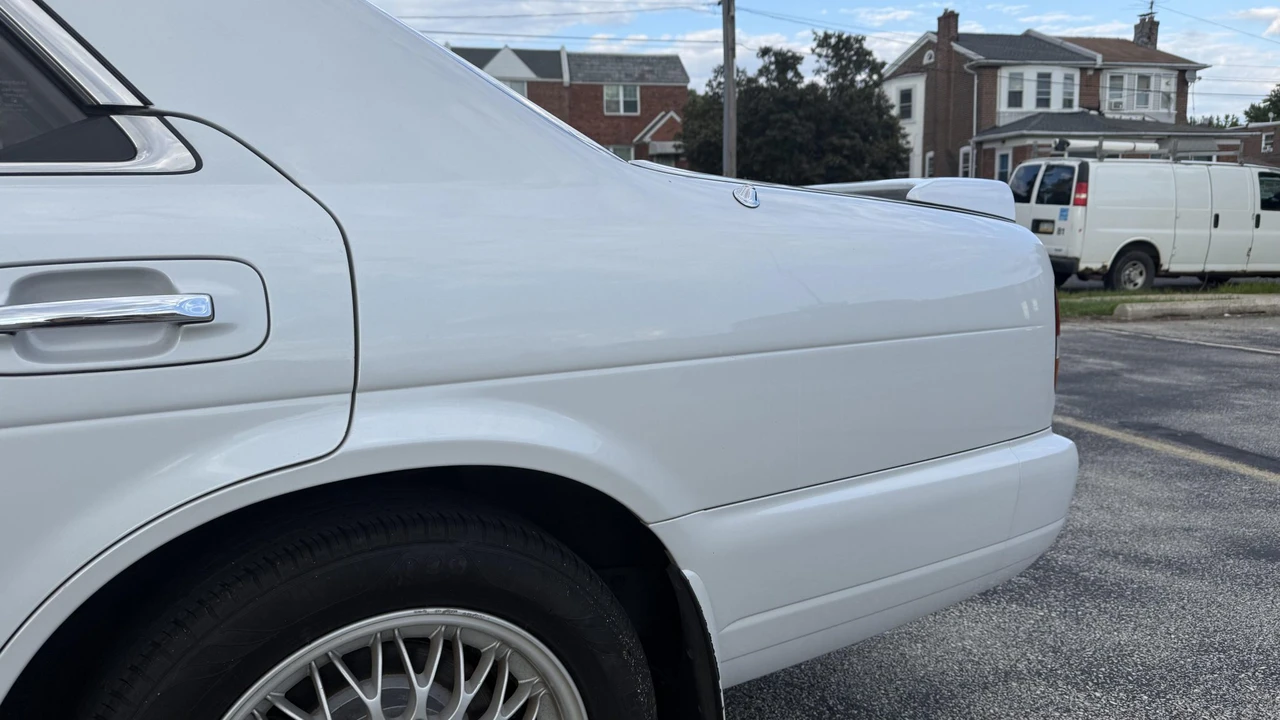 1993 Nissan Cedric 8th Gen - Image 17 of 31