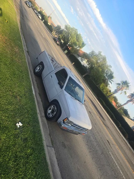 1993 Nissan Frontier - Image 3 of 4