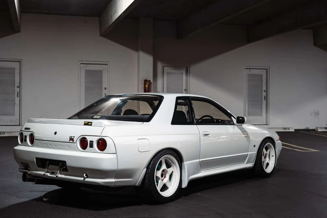 1993 Nissan R32 Skyline GT-R 8th Gen - Image 3 of 31