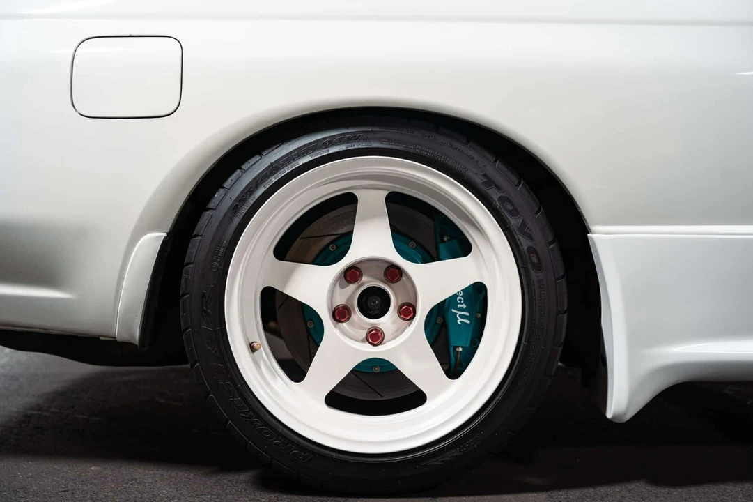 1993 Nissan R32 Skyline GT-R 8th Gen - Image 10 of 31