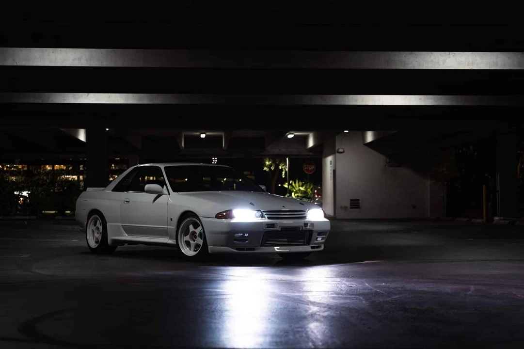 1993 Nissan R32 Skyline GT-R 8th Gen - Image 2 of 31