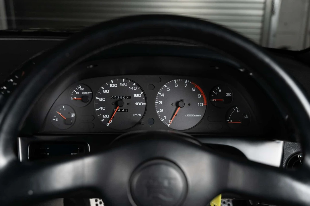 1993 Nissan R32 Skyline GT-R 8th Gen - Image 20 of 31