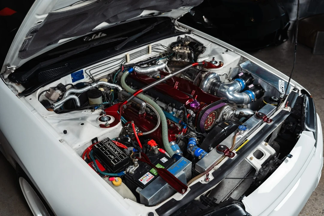 1993 Nissan R32 Skyline GT-R 8th Gen - Image 11 of 31