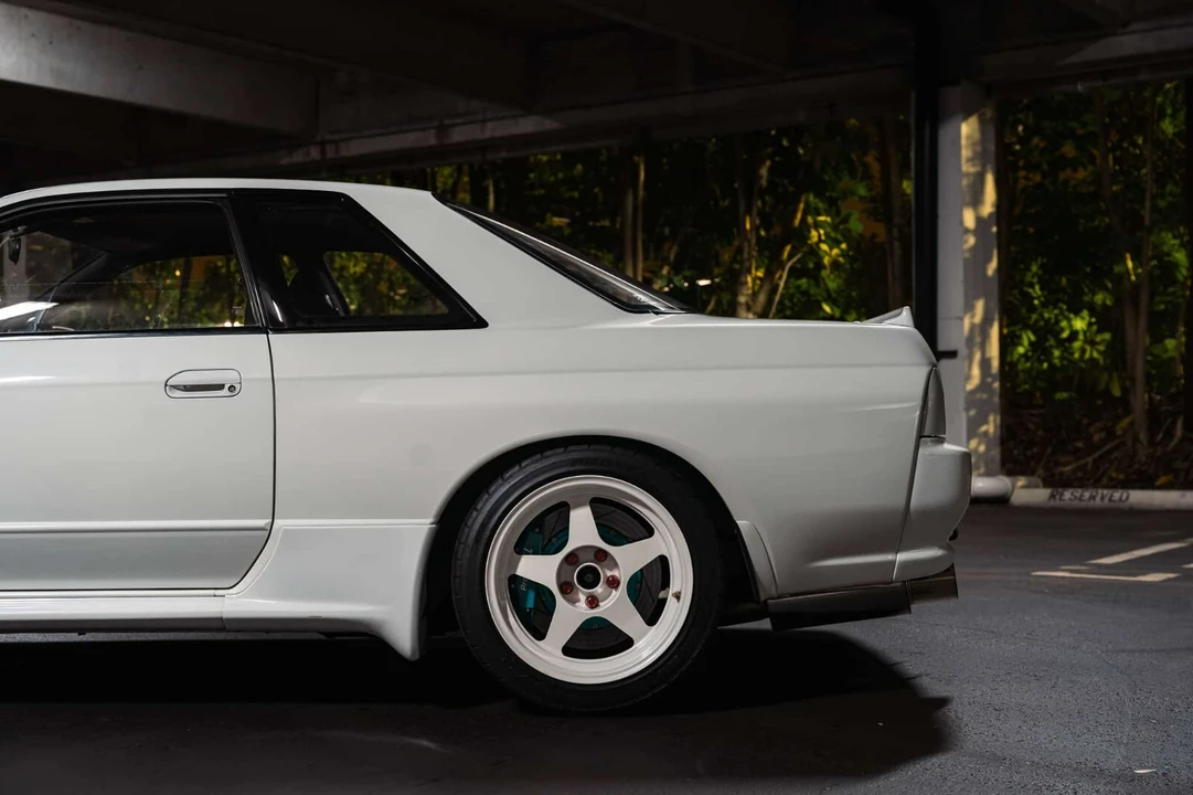 1993 Nissan R32 Skyline GT-R 8th Gen - Image 7 of 31