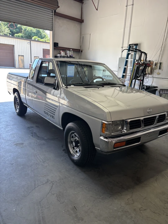 1993 Nissan Frontier - Image 8 of 31