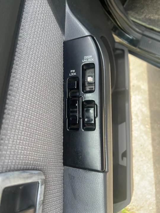 1993 Nissan Frontier - Image 31 of 31