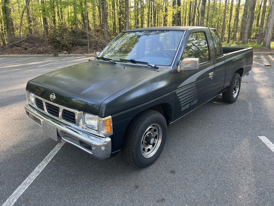 1993 Nissan Frontier - Image 2 of 31