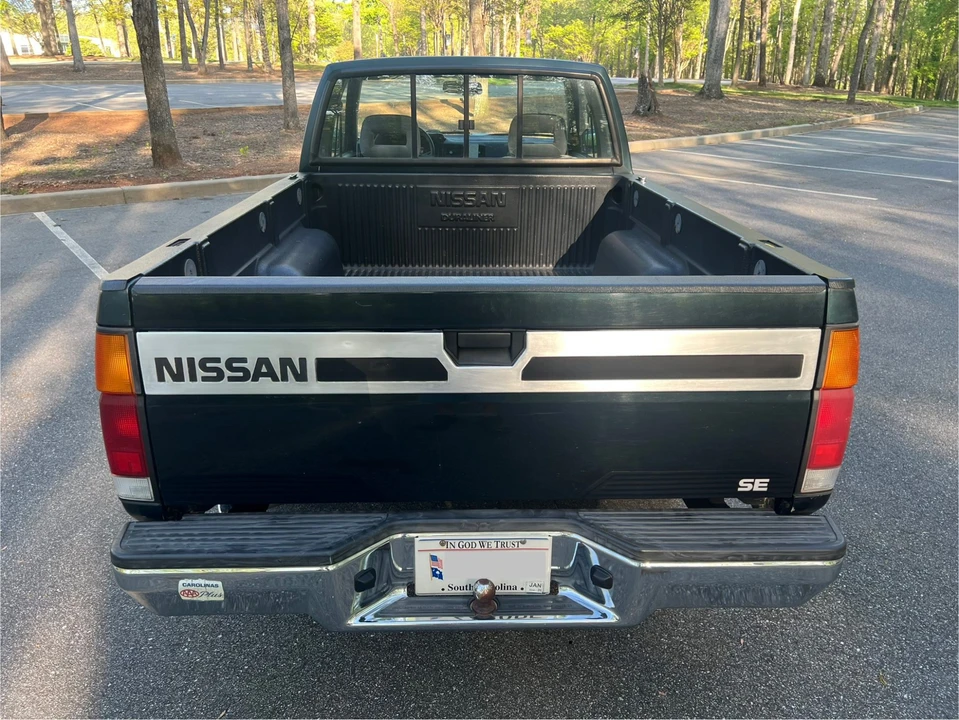 1993 Nissan Frontier - Image 5 of 31