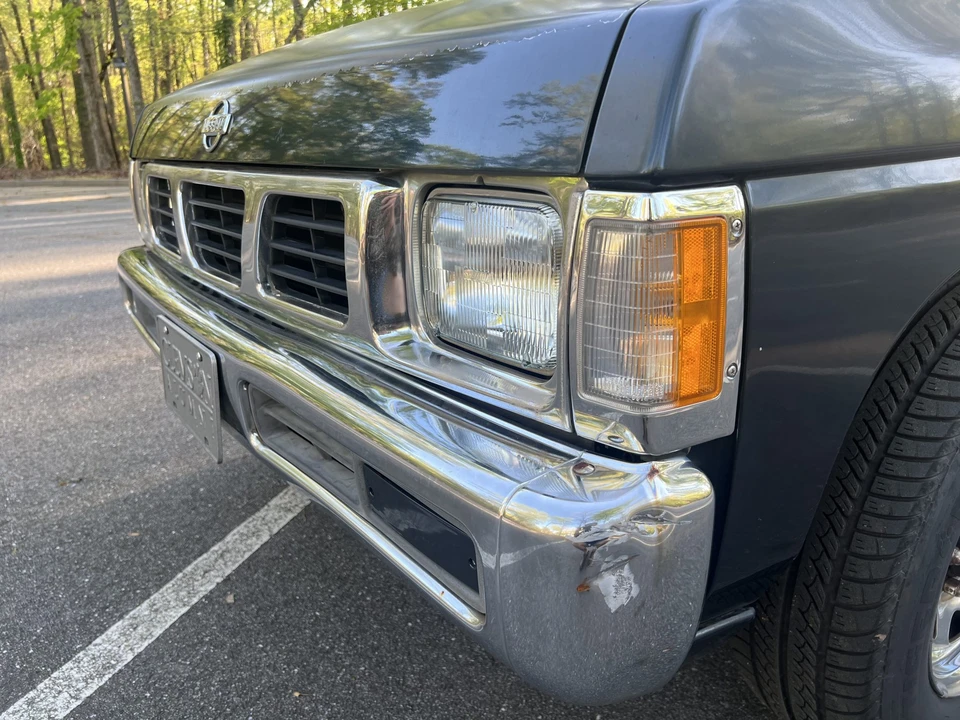 1993 Nissan Frontier - Image 11 of 31