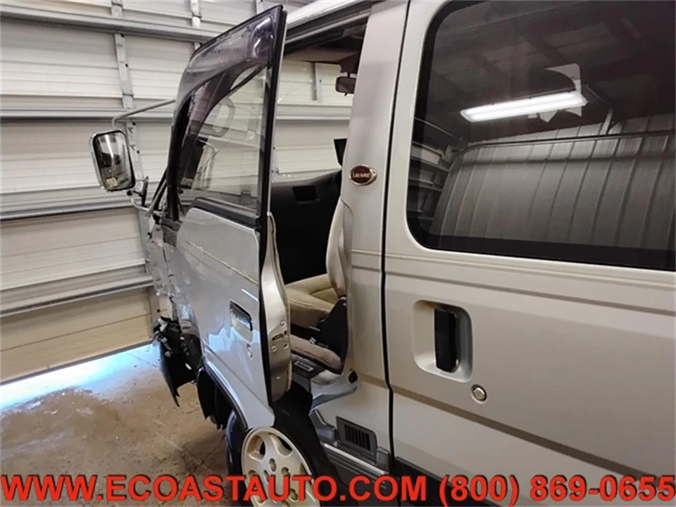 1993 Nissan Caravan 3rd Gen - Image 17 of 17