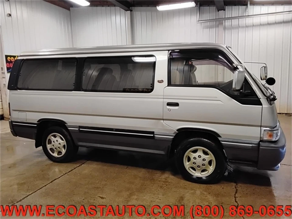1993 Nissan Caravan 3rd Gen - Image 2 of 17