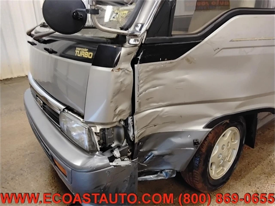 1993 Nissan Caravan 3rd Gen - Image 14 of 17