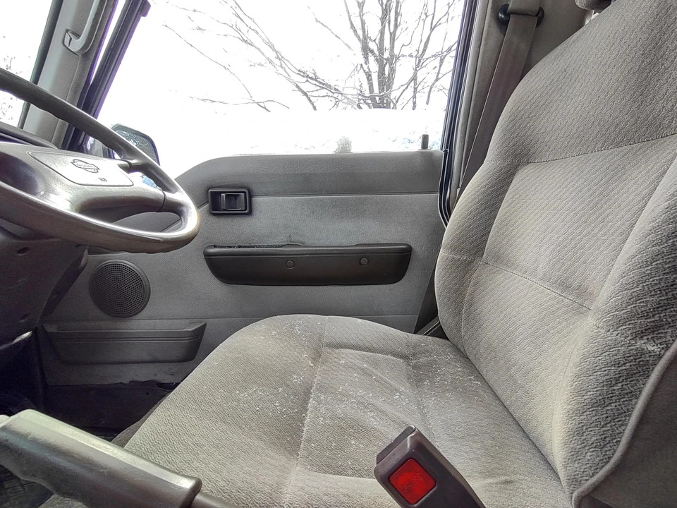 1993 Nissan Caravan 3rd Gen - Image 31 of 31