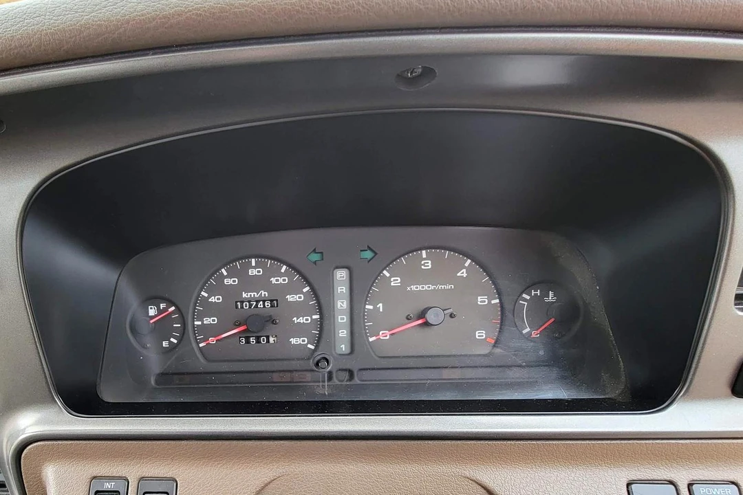 1993 Nissan Caravan 3rd Gen - Image 30 of 31