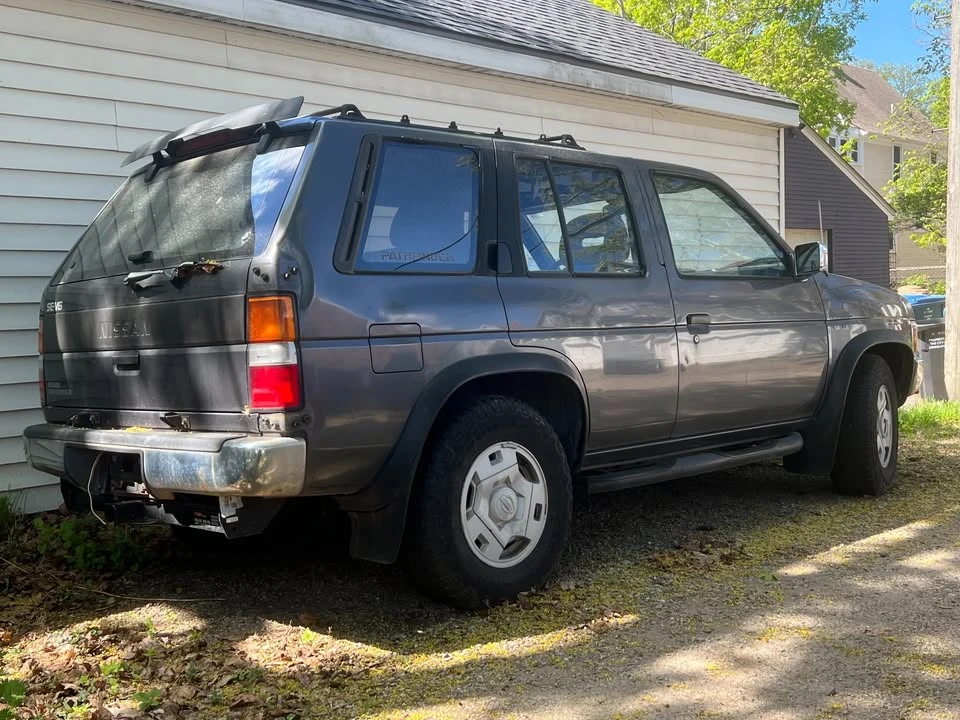 1993 Nissan Pathfinder 1st Gen - Image 10 of 16