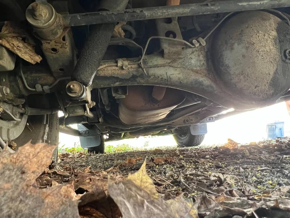 1993 Nissan Pathfinder 1st Gen - Image 11 of 16
