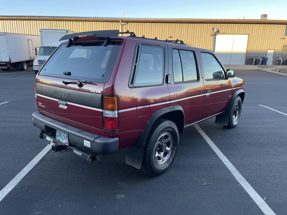 1993 Nissan Pathfinder 1st Gen - Image 16 of 31