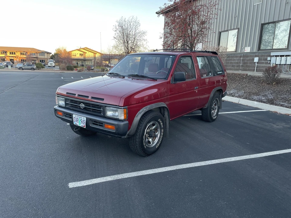 1993 Nissan Pathfinder 1st Gen - Image 4 of 31