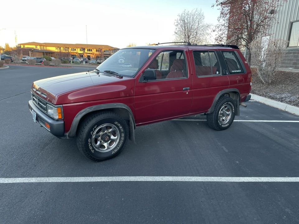 1993 Nissan Pathfinder 1st Gen - Image 6 of 31