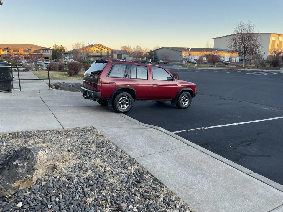 1993 Nissan Pathfinder 1st Gen - Image 20 of 31