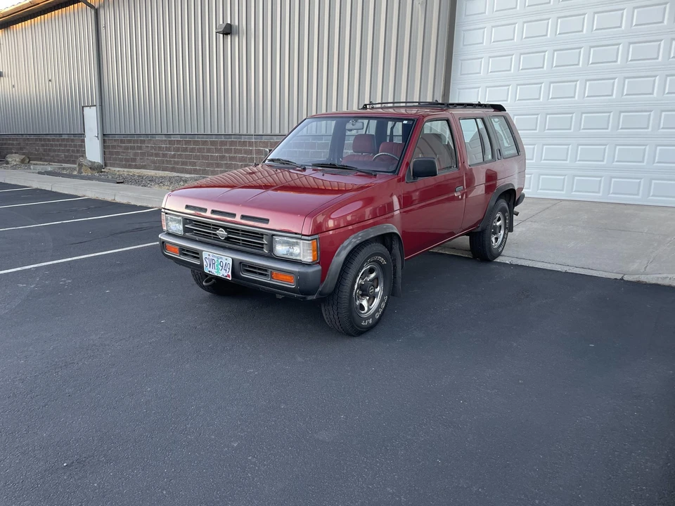 1993 Nissan Pathfinder 1st Gen - Image 2 of 31