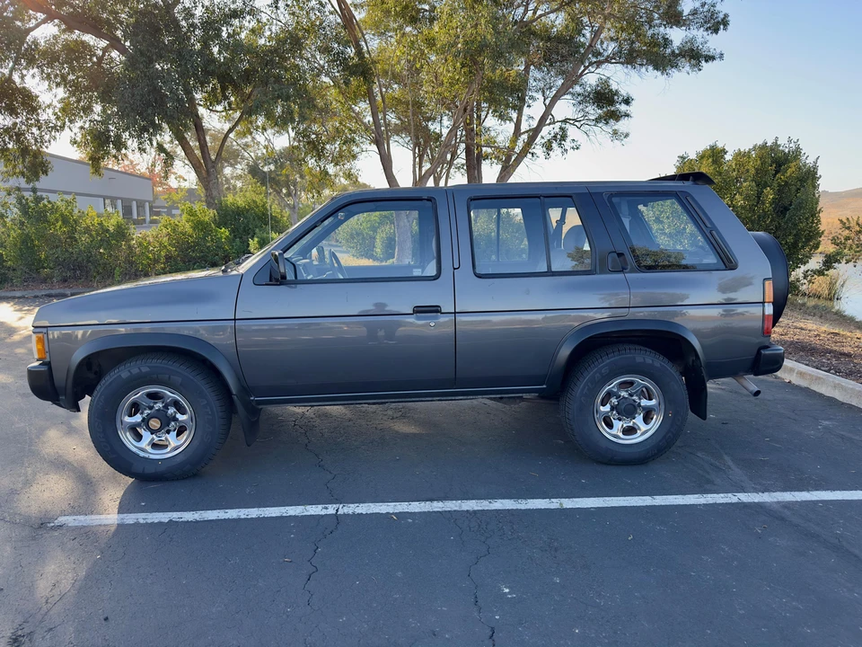 1993 Nissan Pathfinder 1st Gen - Image 7 of 23