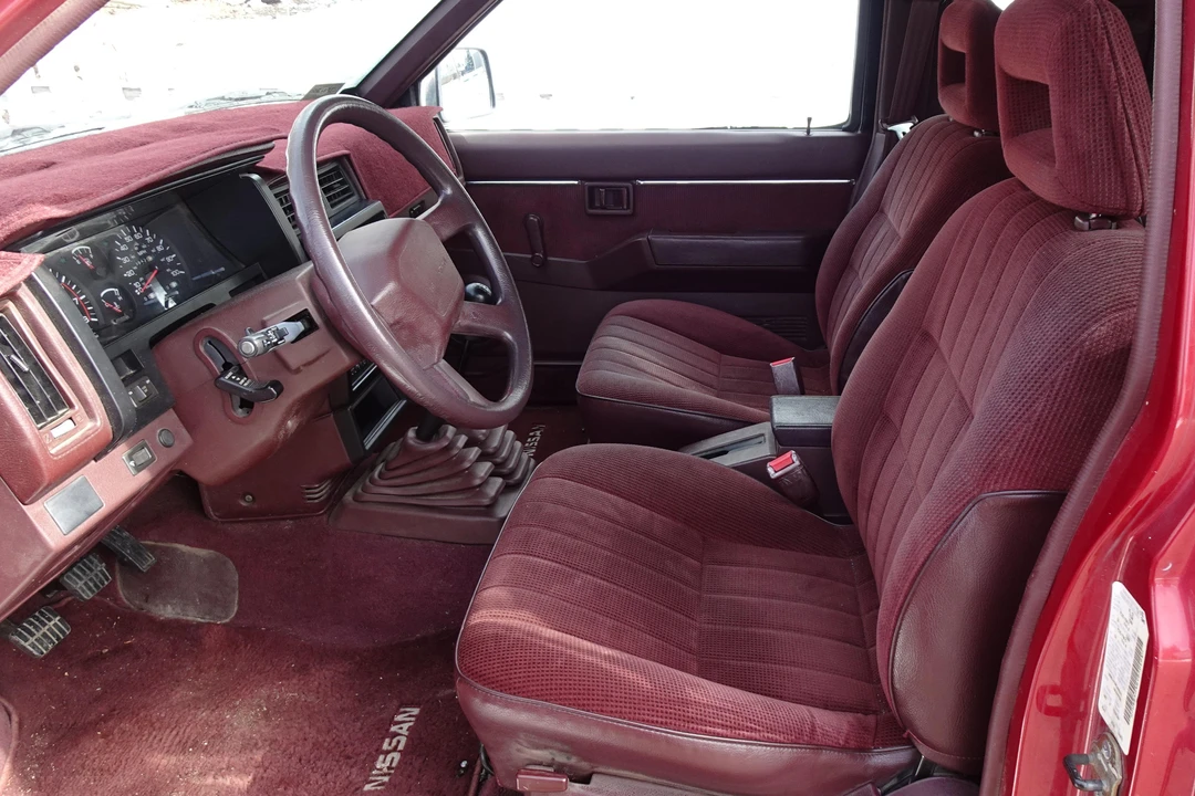 1993 Nissan - Image 7 of 10