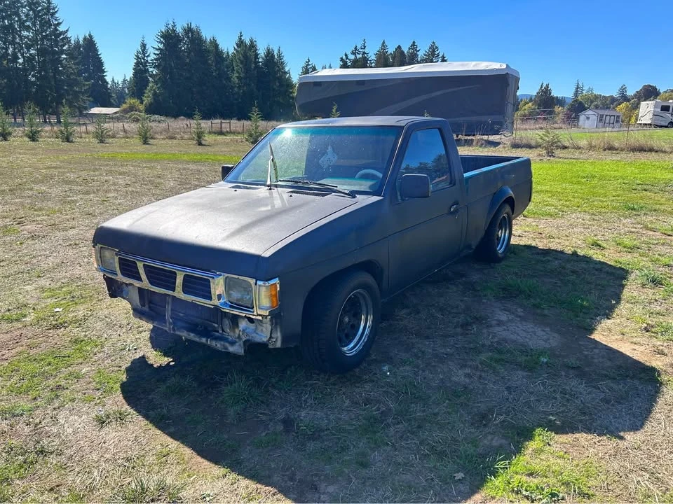 1993 Nissan Frontier - Image 2 of 4