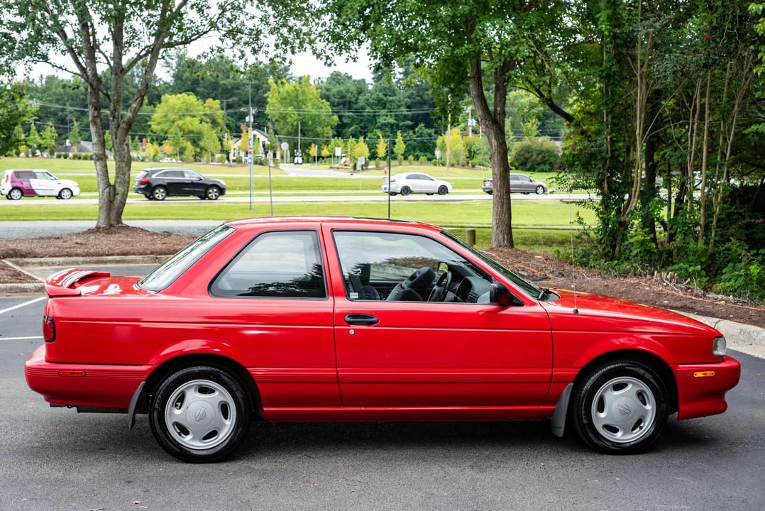 1993 Nissan Sentra 3rd Gen - Image 11 of 31