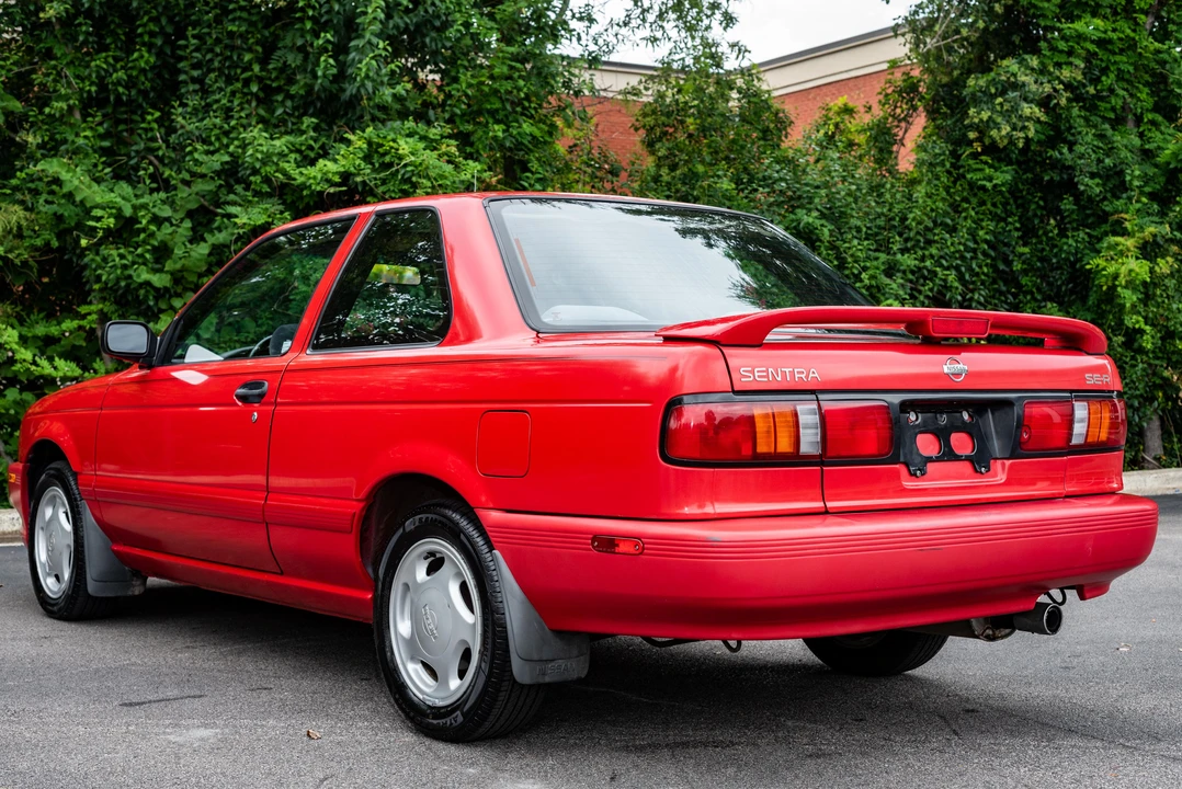 1993 Nissan Sentra 3rd Gen - Image 8 of 31