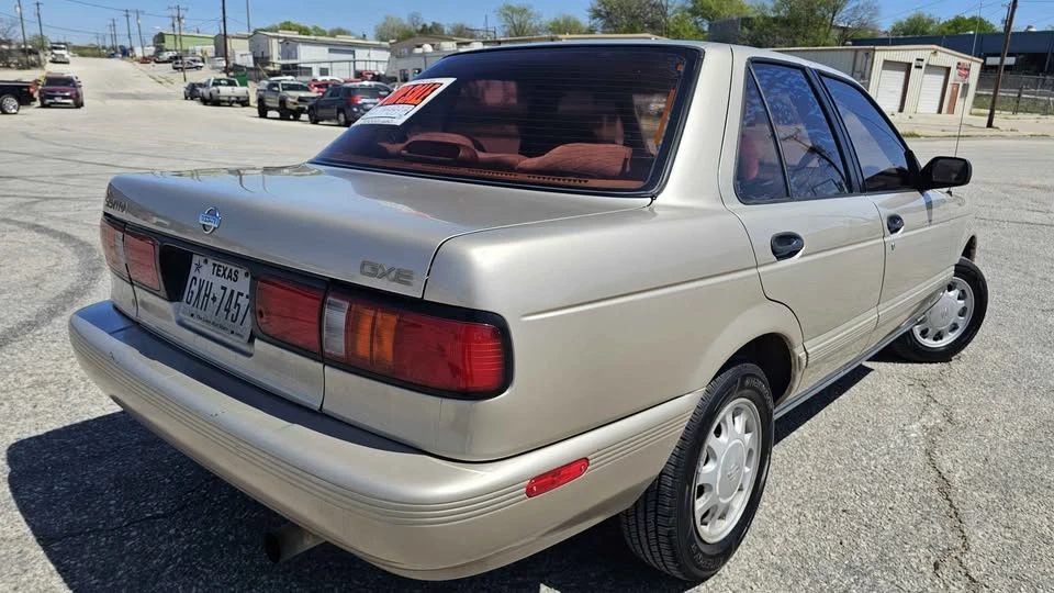1993 Nissan Sentra 3rd Gen - Image 3 of 12