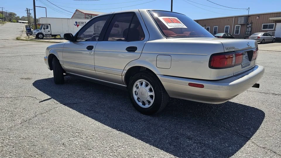 1993 Nissan Sentra 3rd Gen - Image 4 of 12
