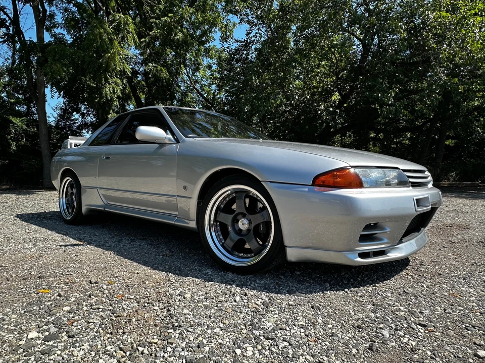 1993 Nissan R32 Skyline GT-R 8th Gen - Image 9 of 31