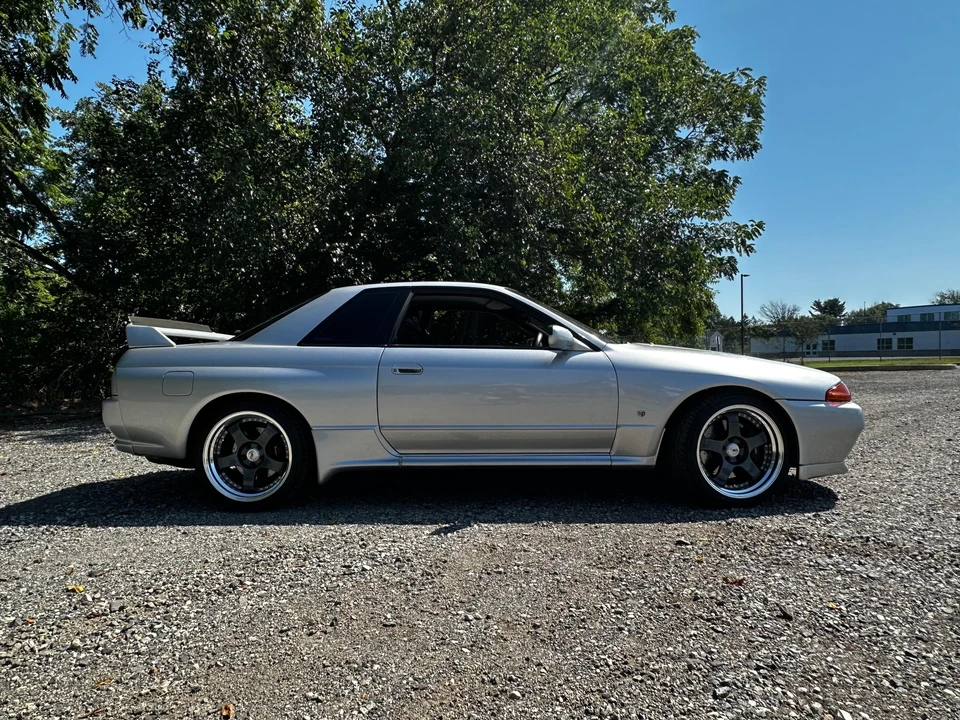1993 Nissan R32 Skyline GT-R 8th Gen - Image 8 of 31