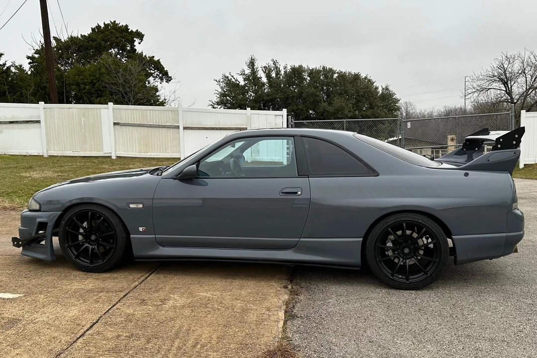 1993 Nissan R33 Skyline 9th Gen - Image 3 of 31