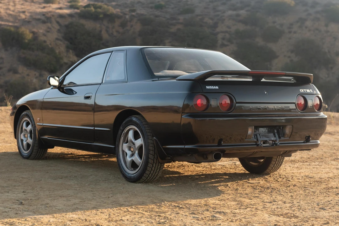 1993 Nissan R32 Skyline 8th Gen - Image 4 of 31