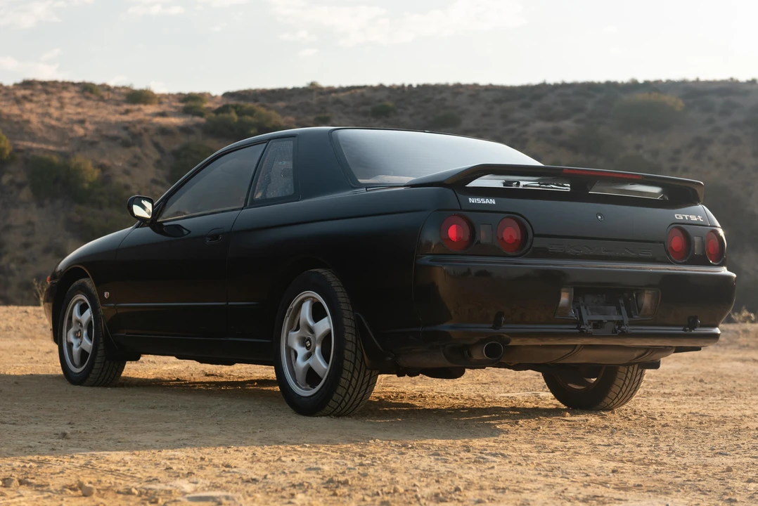 1993 Nissan R32 Skyline 8th Gen - Image 16 of 31