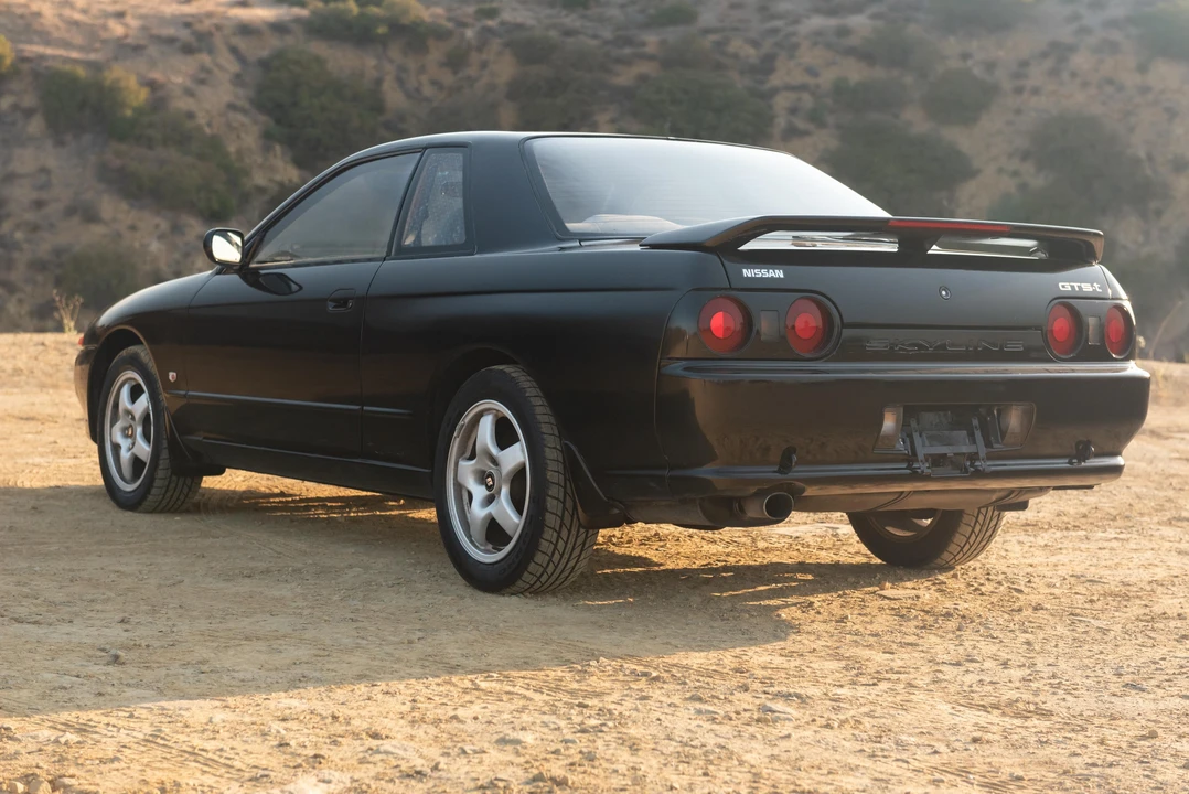 1993 Nissan R32 Skyline 8th Gen - Image 15 of 31