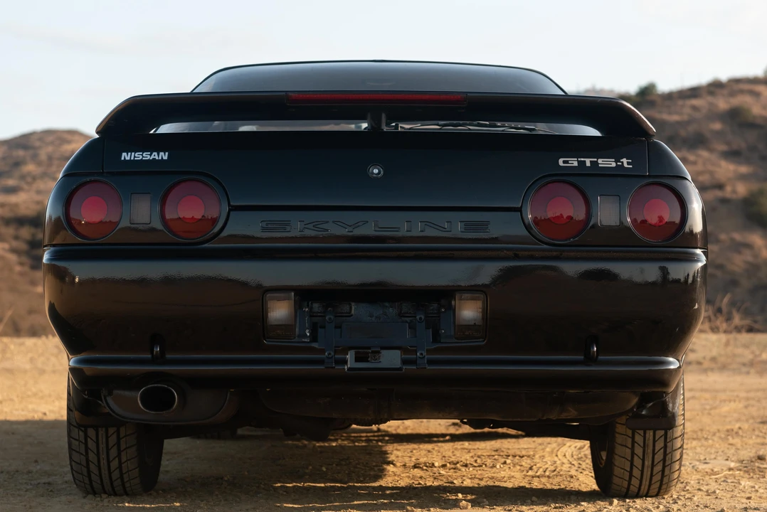 1993 Nissan R32 Skyline 8th Gen - Image 17 of 31